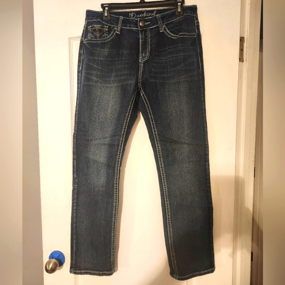 ND WEEKEND WOMEN'S JEANS SIZE 12